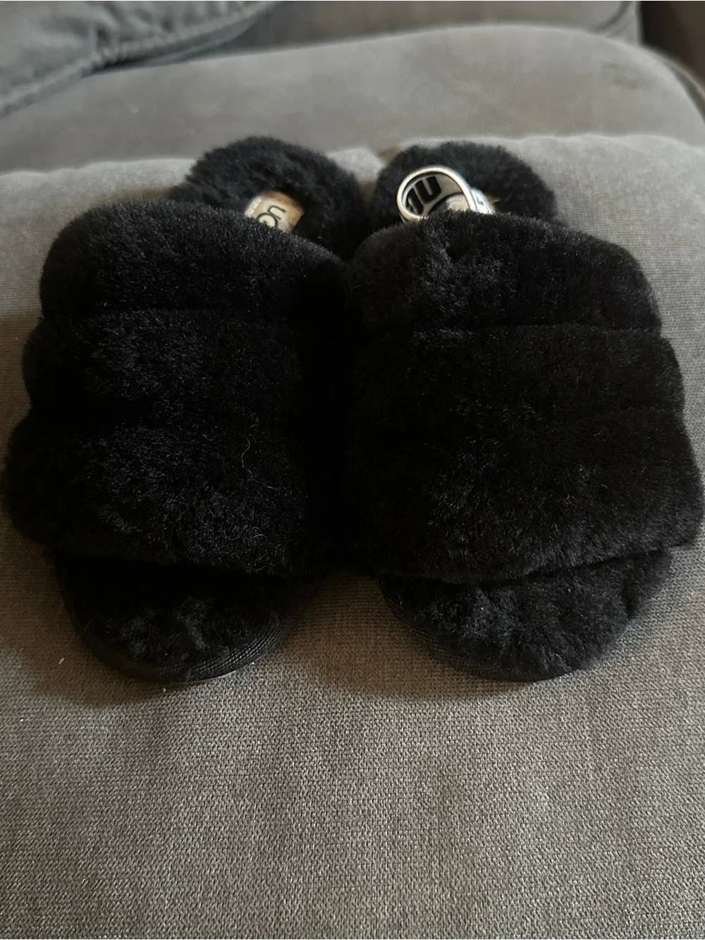 UGG Black Shearling-Lined Slide (Size Tag Visible)